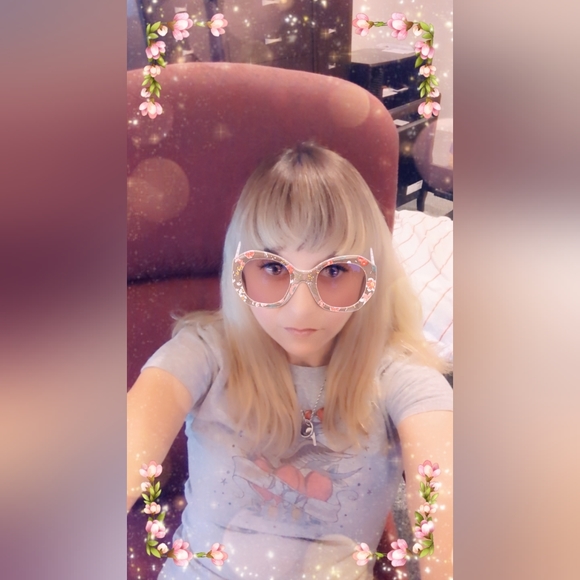 Meet your Posher, Marisa S XS, 0,3 ,26 I'm 5"1, Men L XL, hats,tees,jnco,vintage - Picture 5 of 11